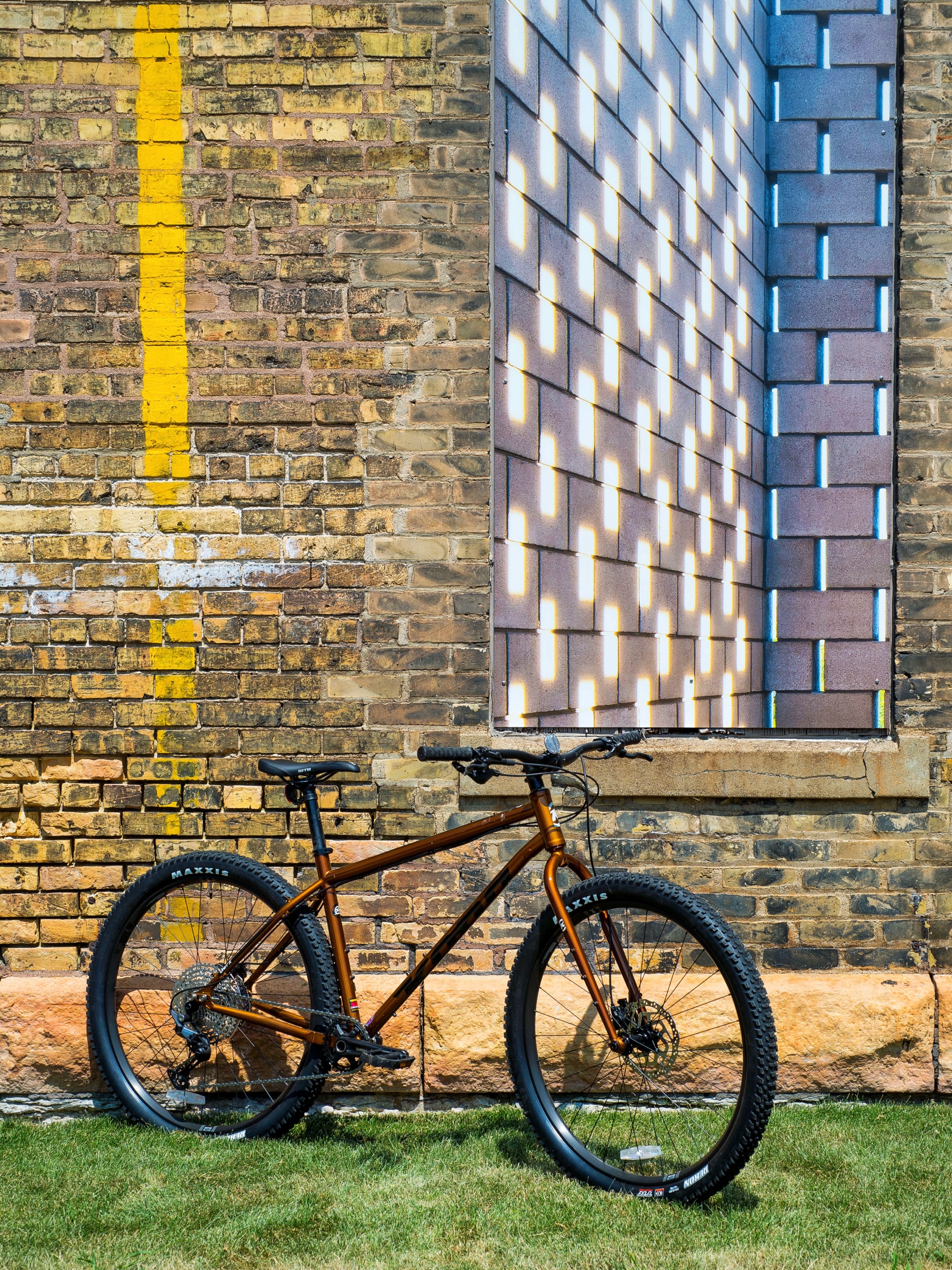 Image from @behindbarsbicycleshop