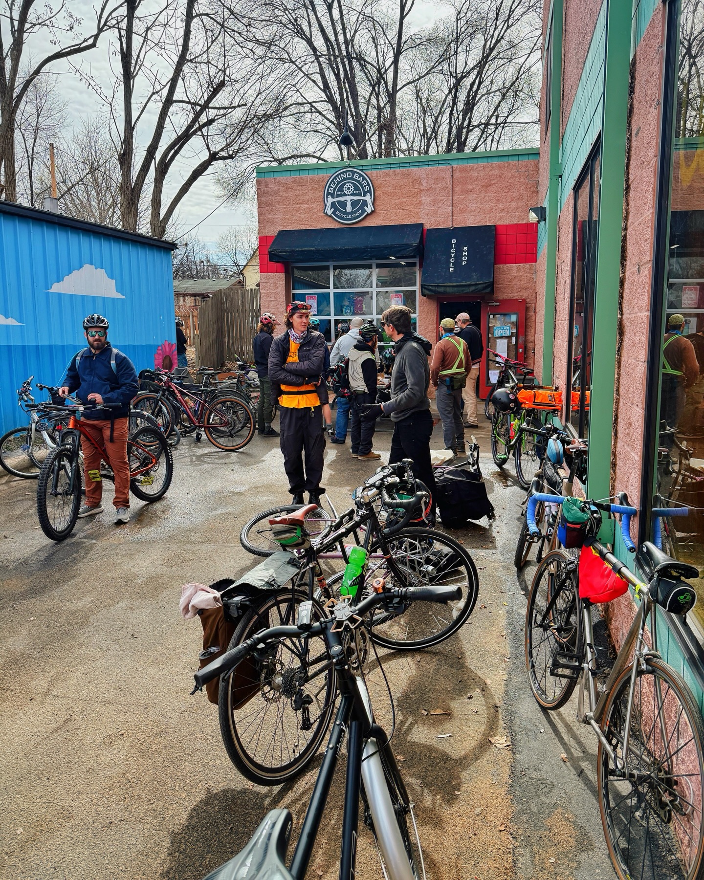 Image from @behindbarsbicycleshop