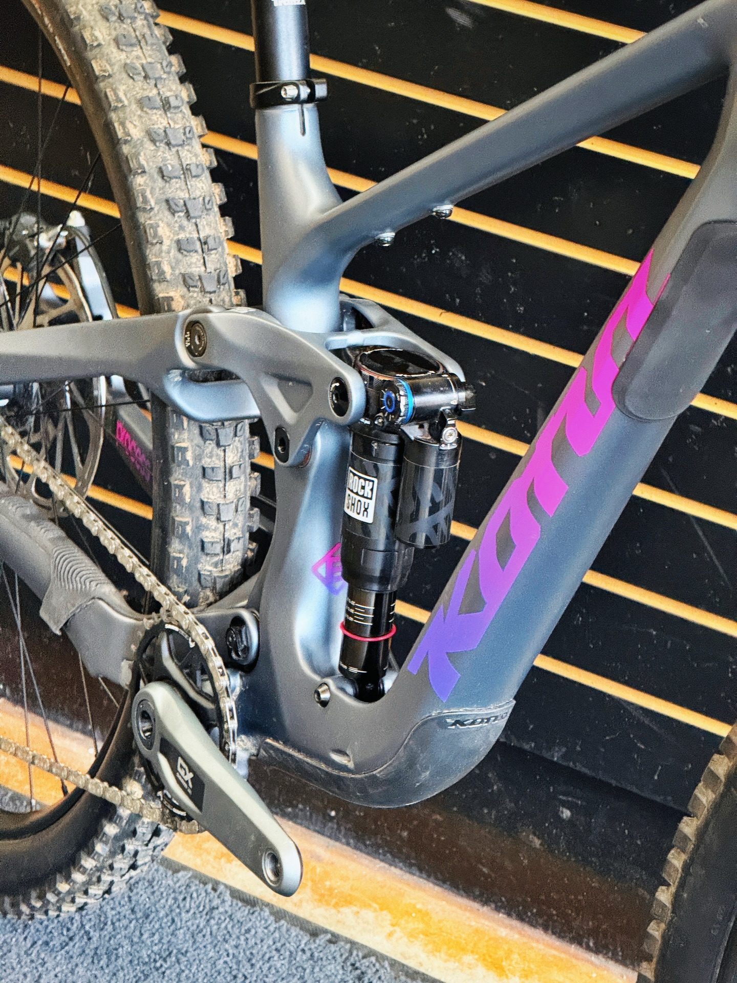 Image from @behindbarsbicycleshop