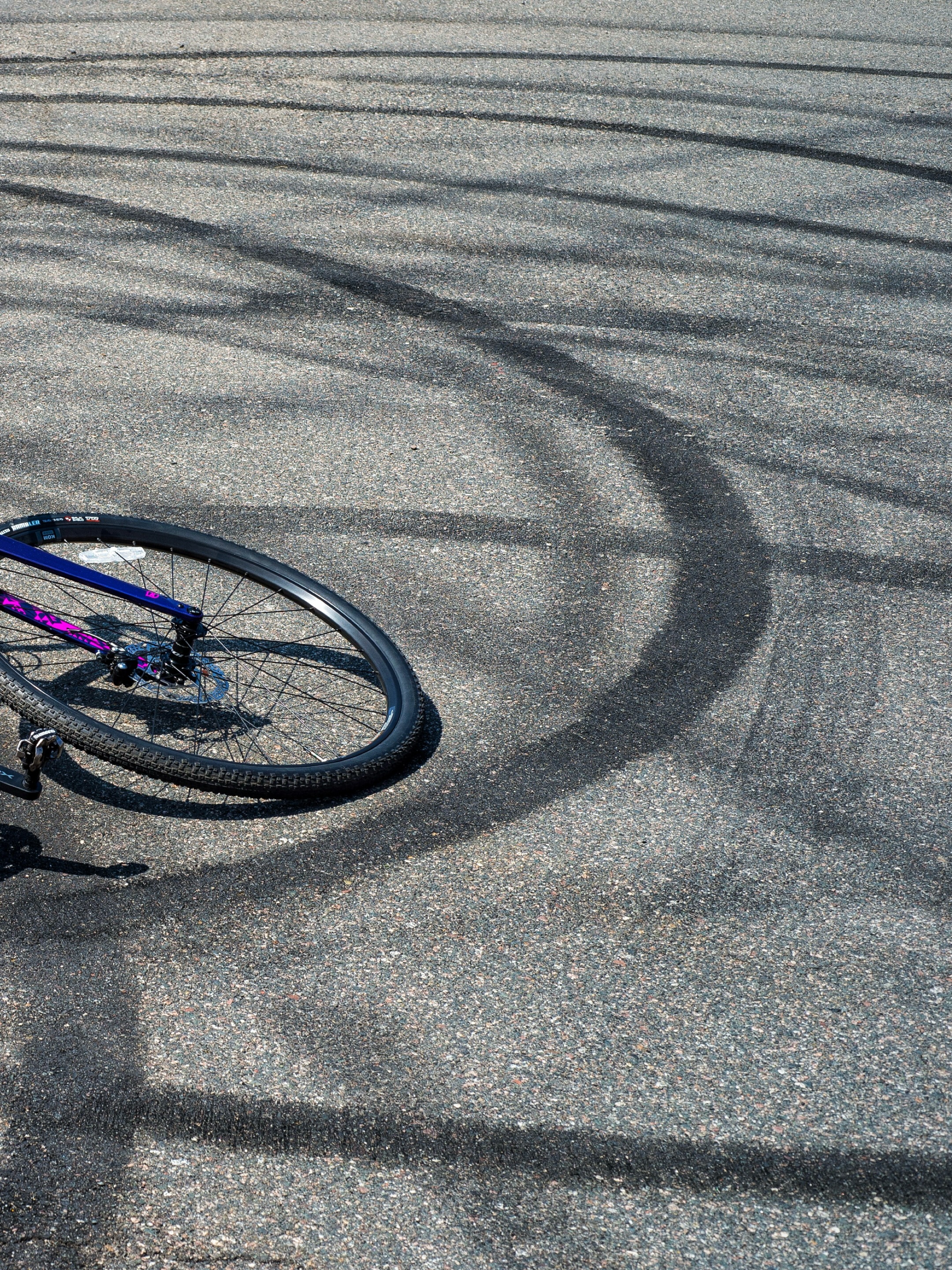 Image from @behindbarsbicycleshop