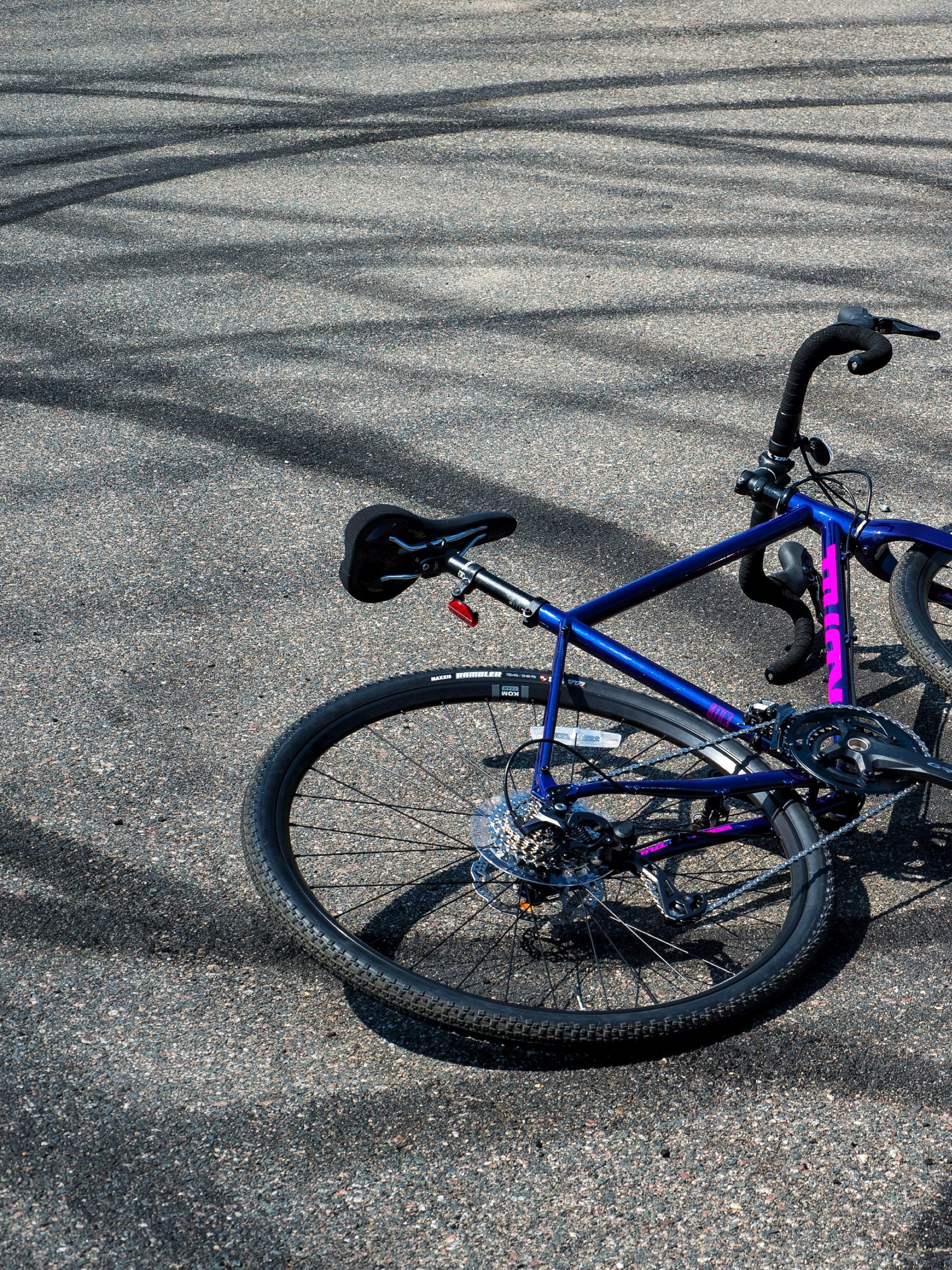 Image from @behindbarsbicycleshop