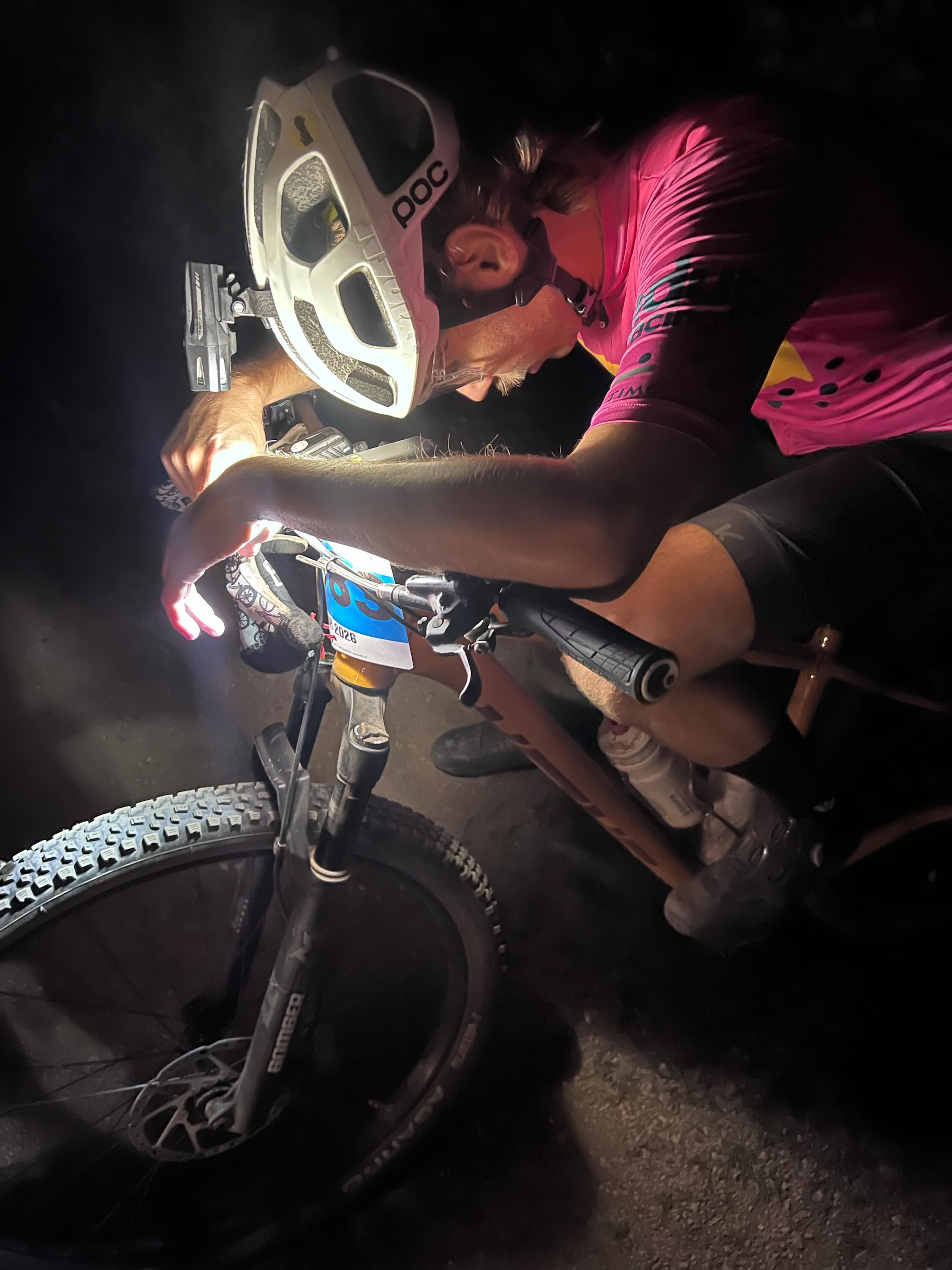 Image from @handupracing