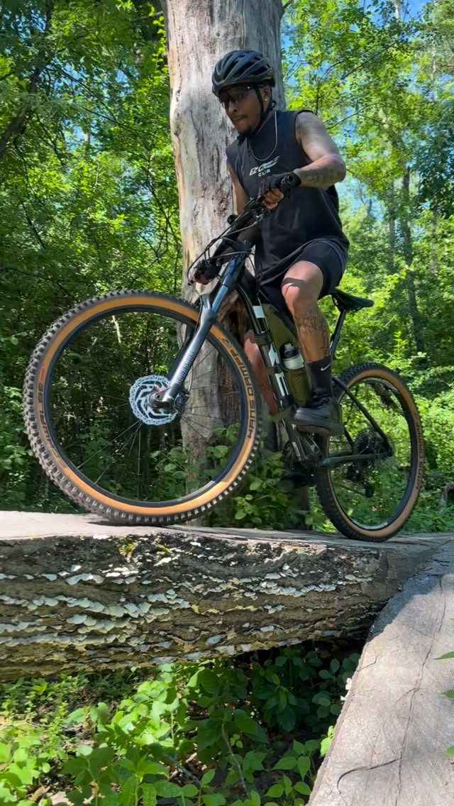Image from @ez.bikeclub