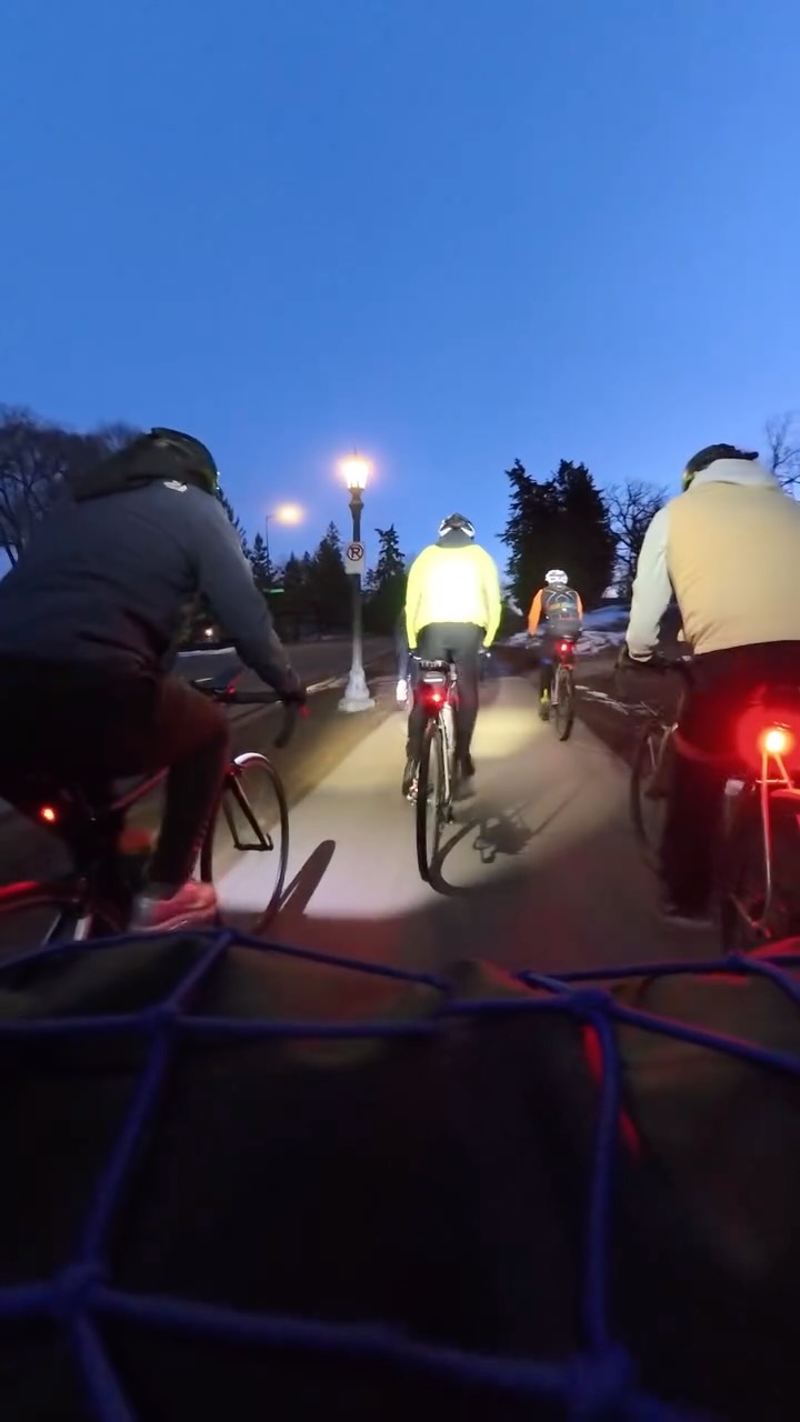 Image from @ez.bikeclub