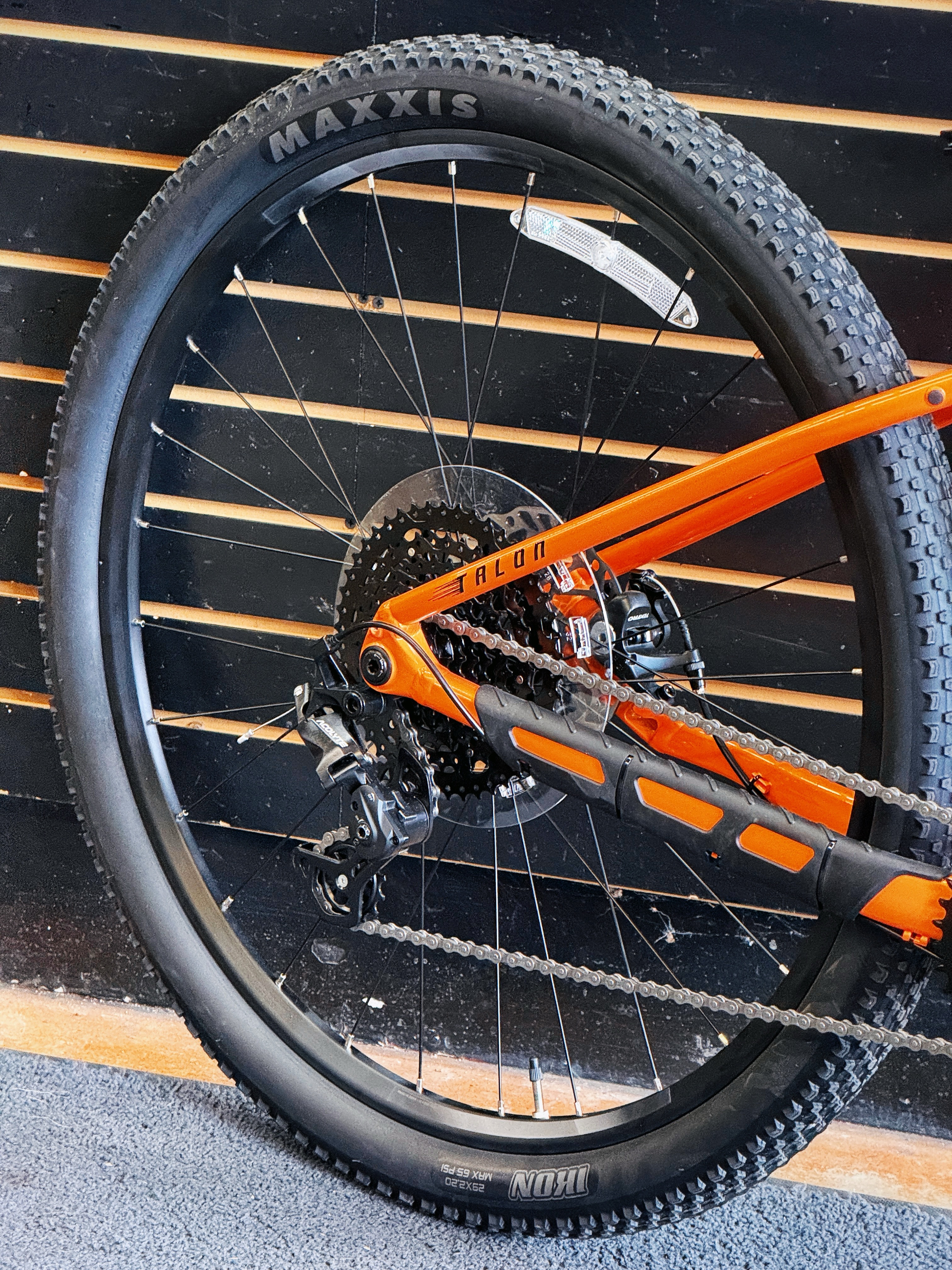 Image from @behindbarsbicycleshop
