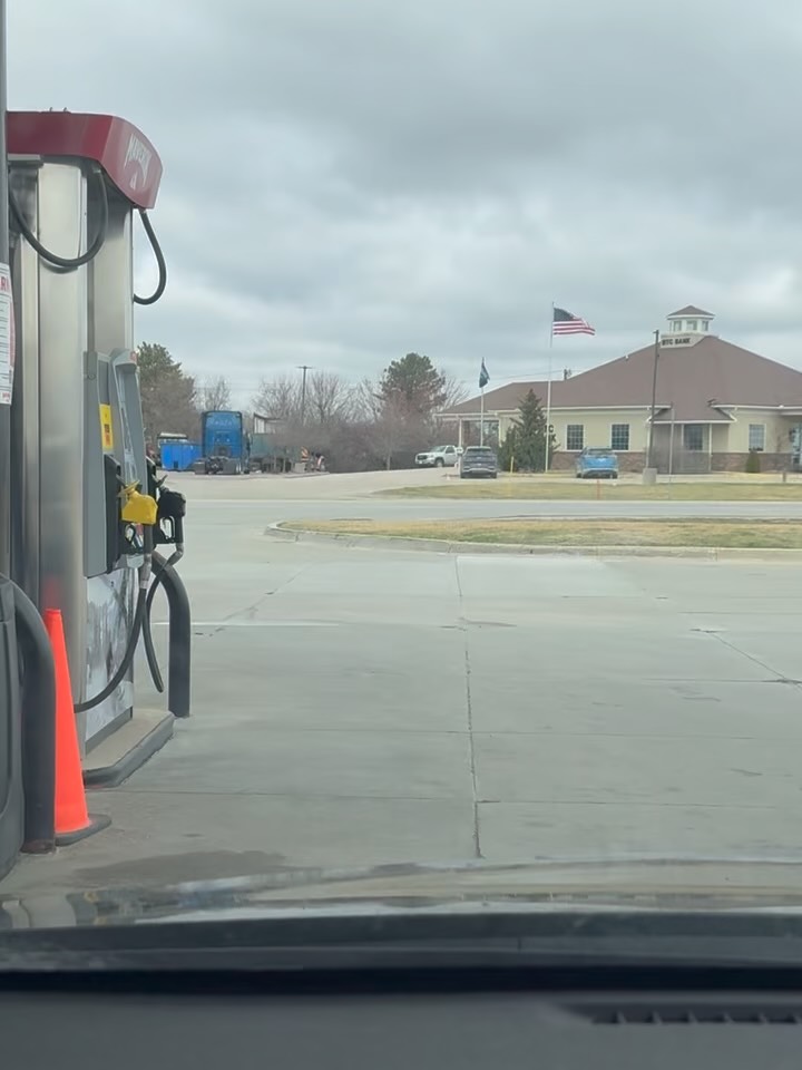 Image from @ez.bikeclub