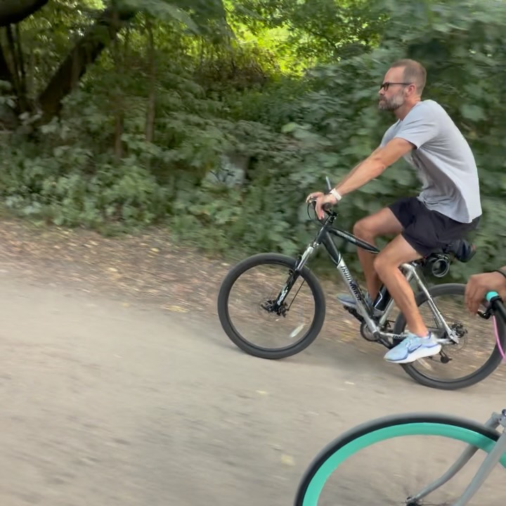 Image from @bikingwithbaddies