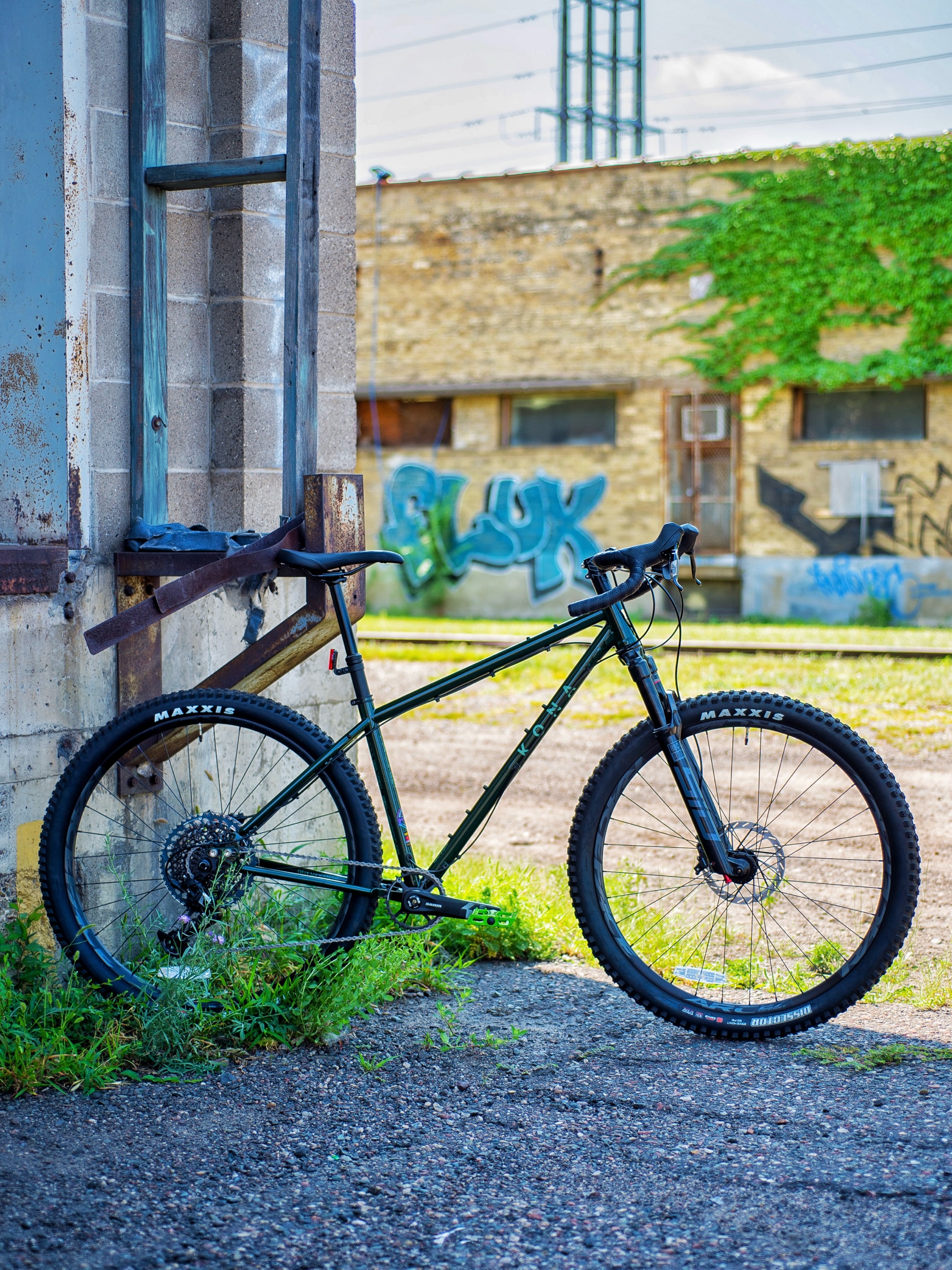 Image from @behindbarsbicycleshop