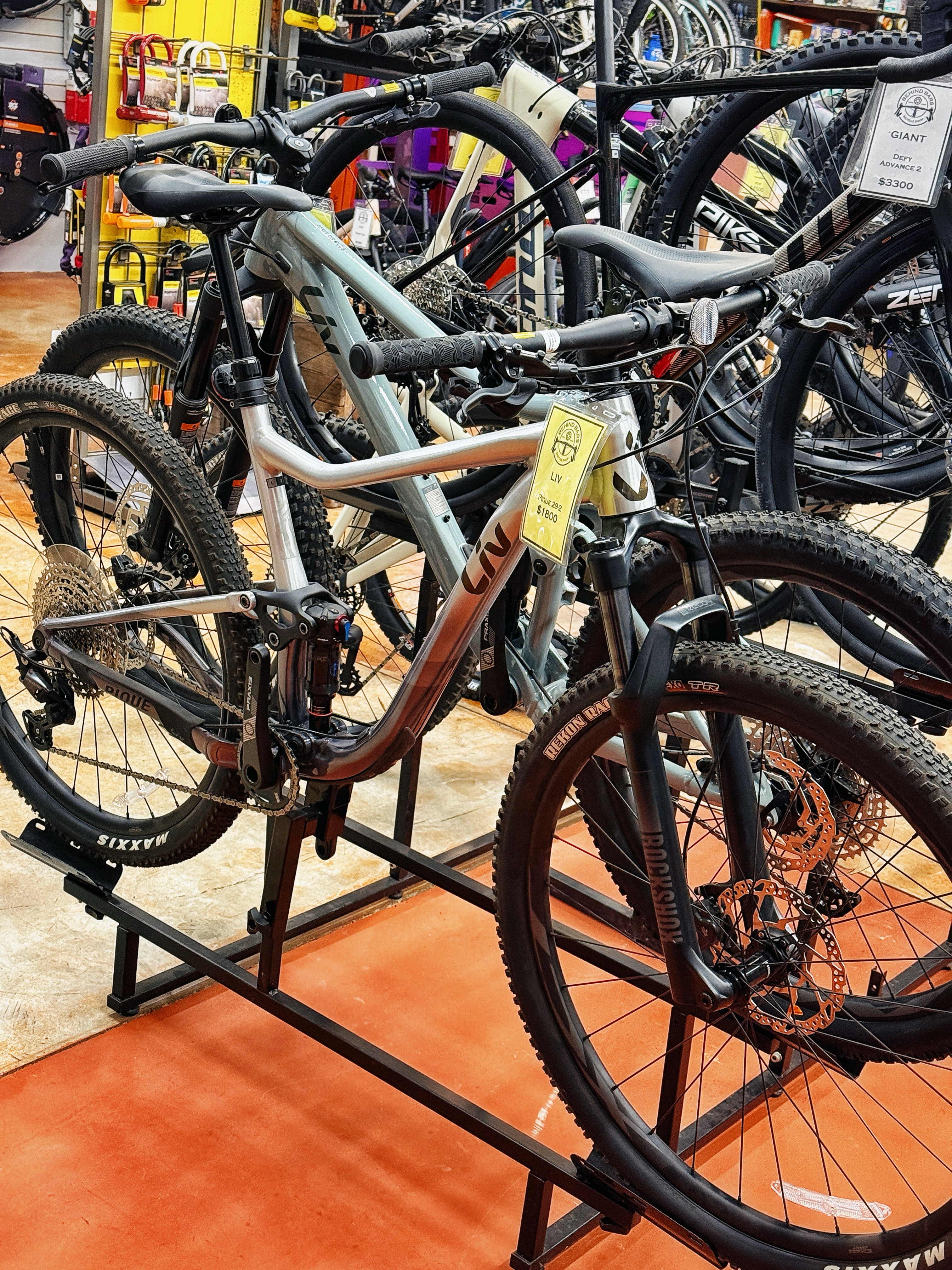 Image from @behindbarsbicycleshop