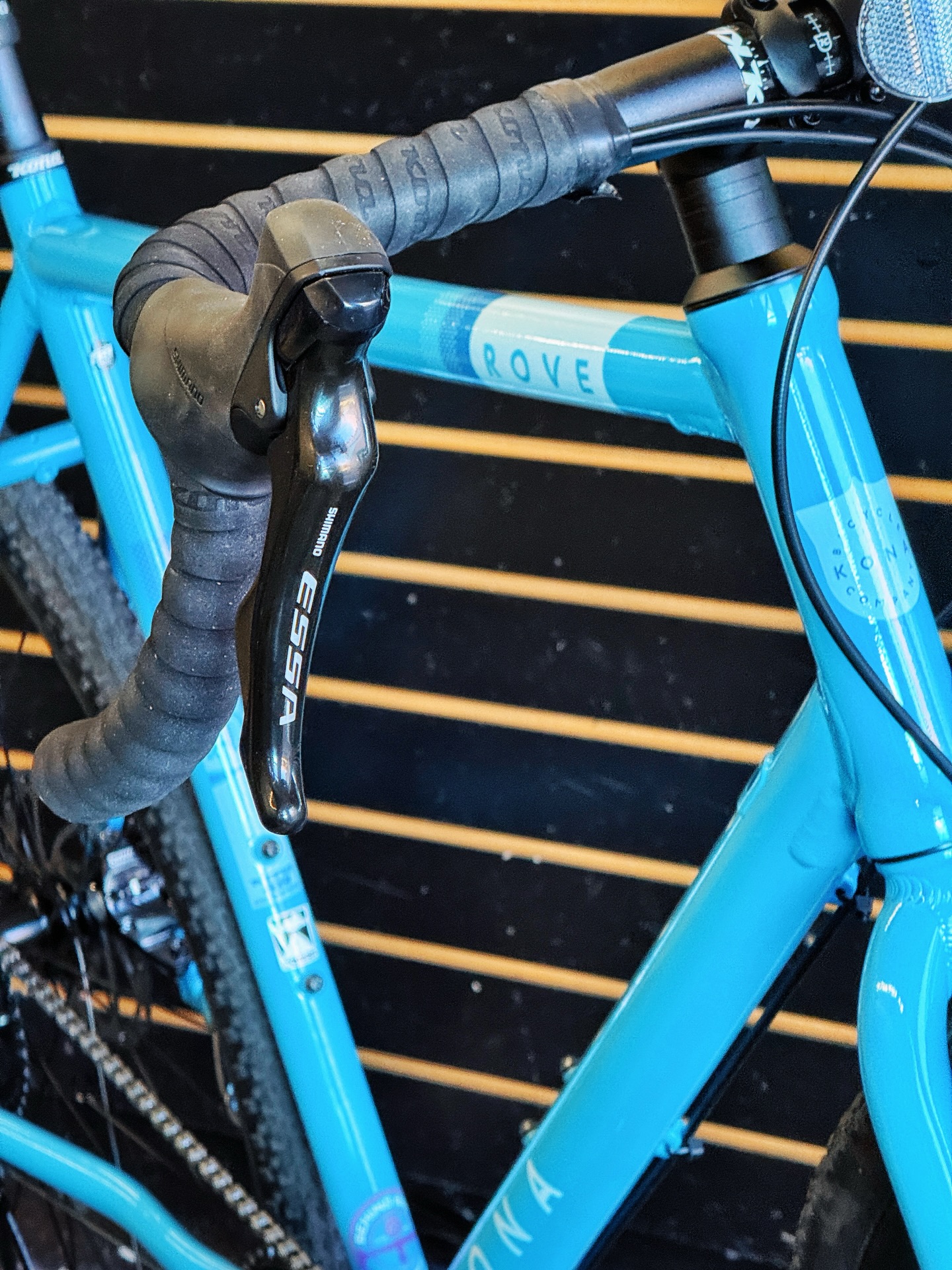 Image from @behindbarsbicycleshop
