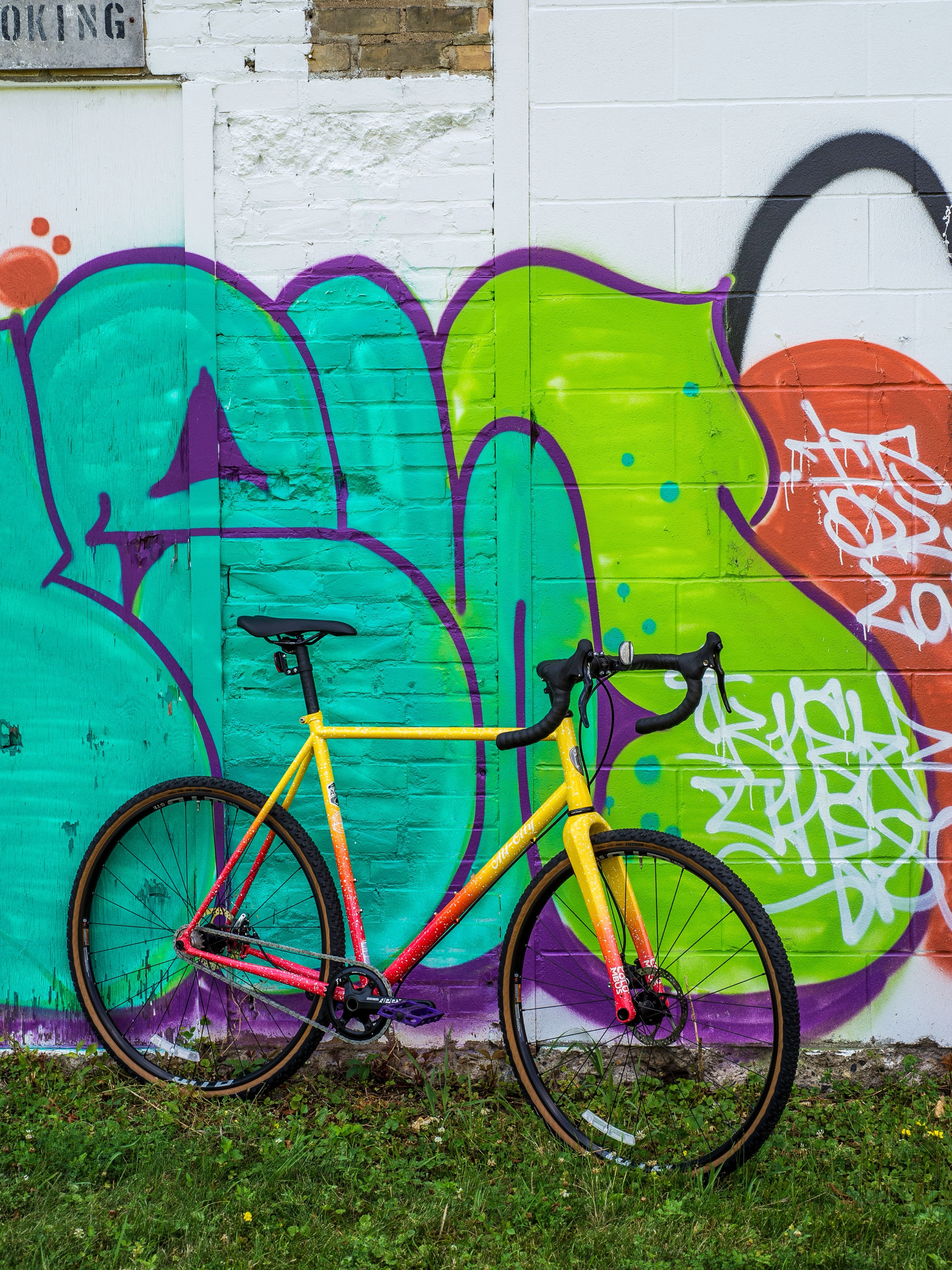 Image from @behindbarsbicycleshop