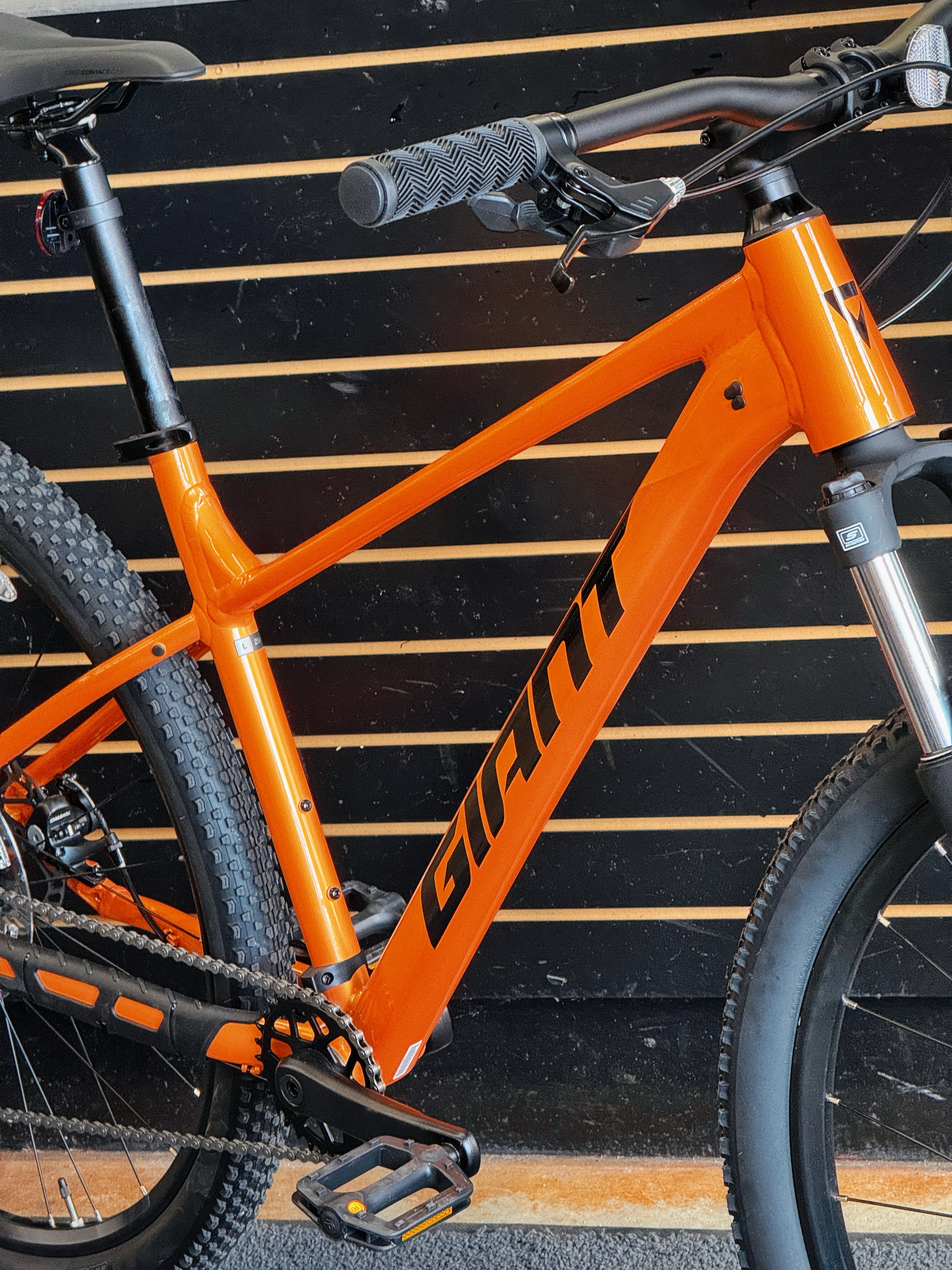Image from @behindbarsbicycleshop